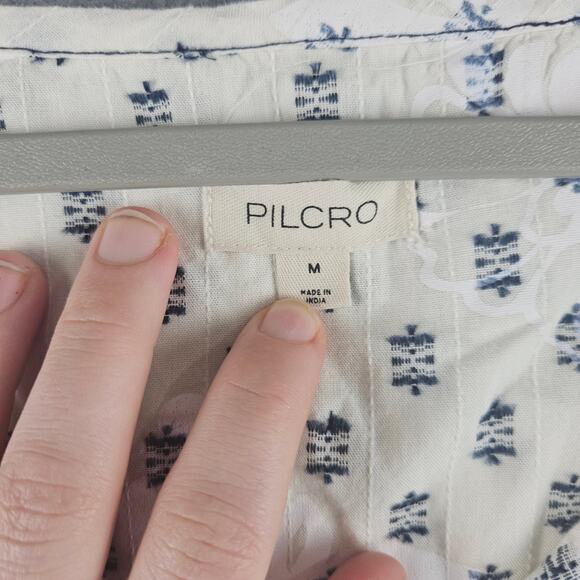 Pilcro Clip Dot Pullover Badoll Blouse Size Medium - Picture 3 of 7